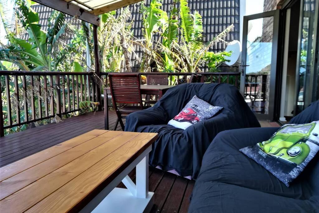 2 Bedroom Guest Suite At A-Frame Glengariff Beach Glen Eden Extérieur photo